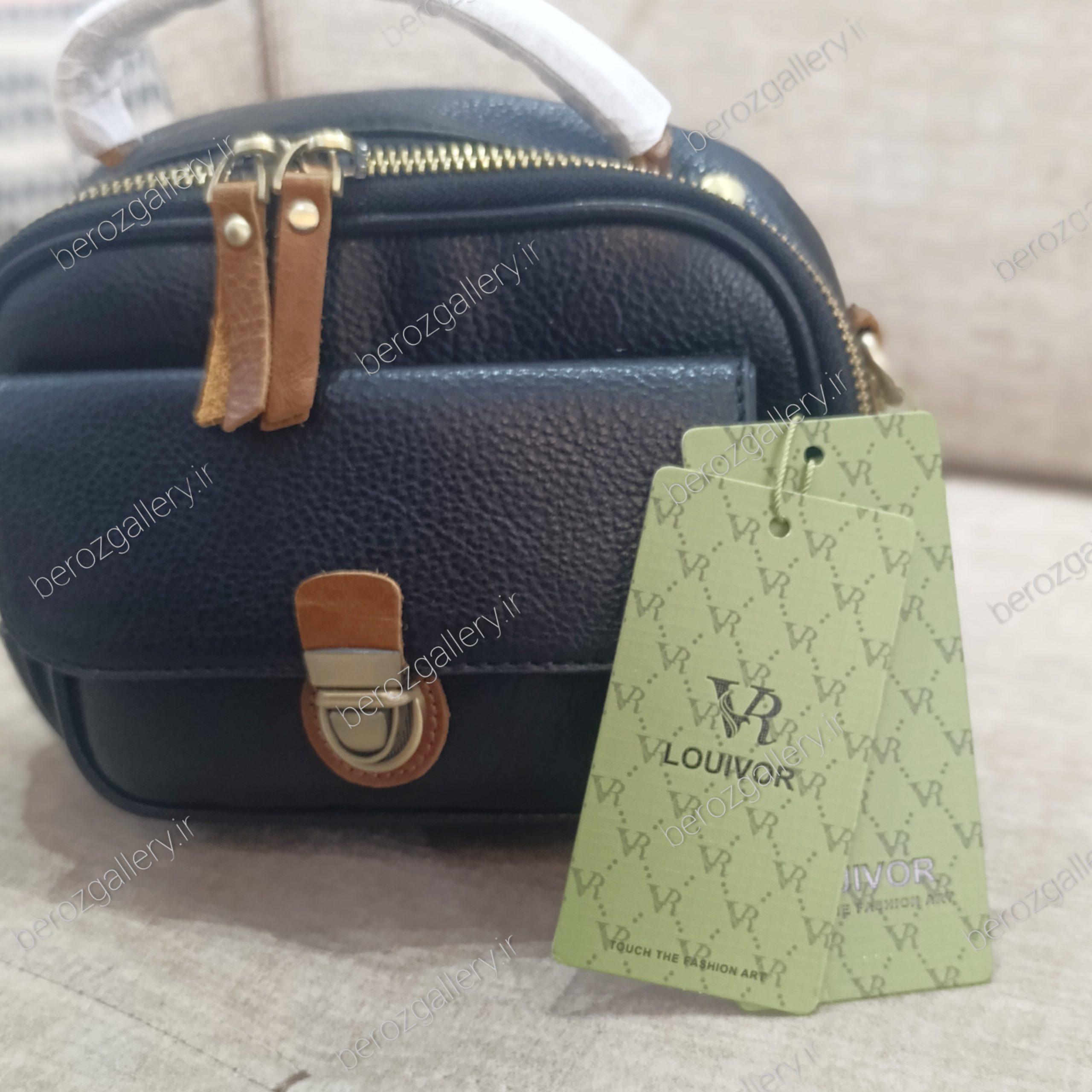کیف خارجی زنانه LOUIVOR سایز کوچک چرمی وارداتی کد ۱۴۷