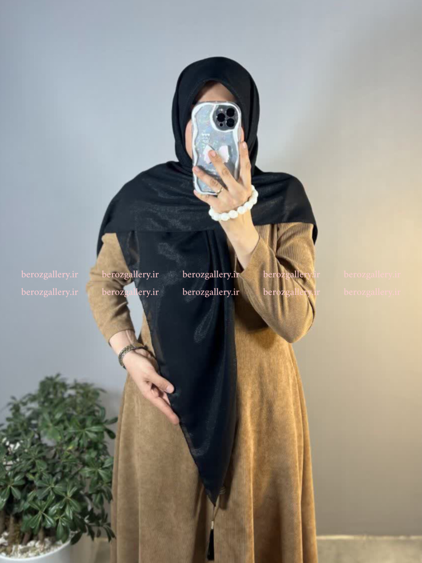 روسری نخی دنیز لمه دار قواره ۱۳۵ کد ۱۰۱۸