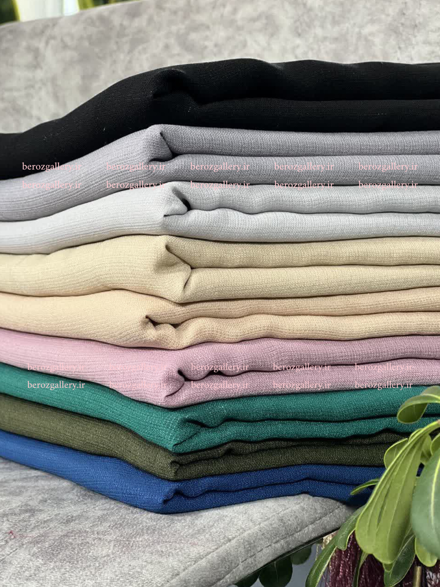 روسری نخی دنیز لمه دار قواره ۱۳۵ کد ۱۰۱۸