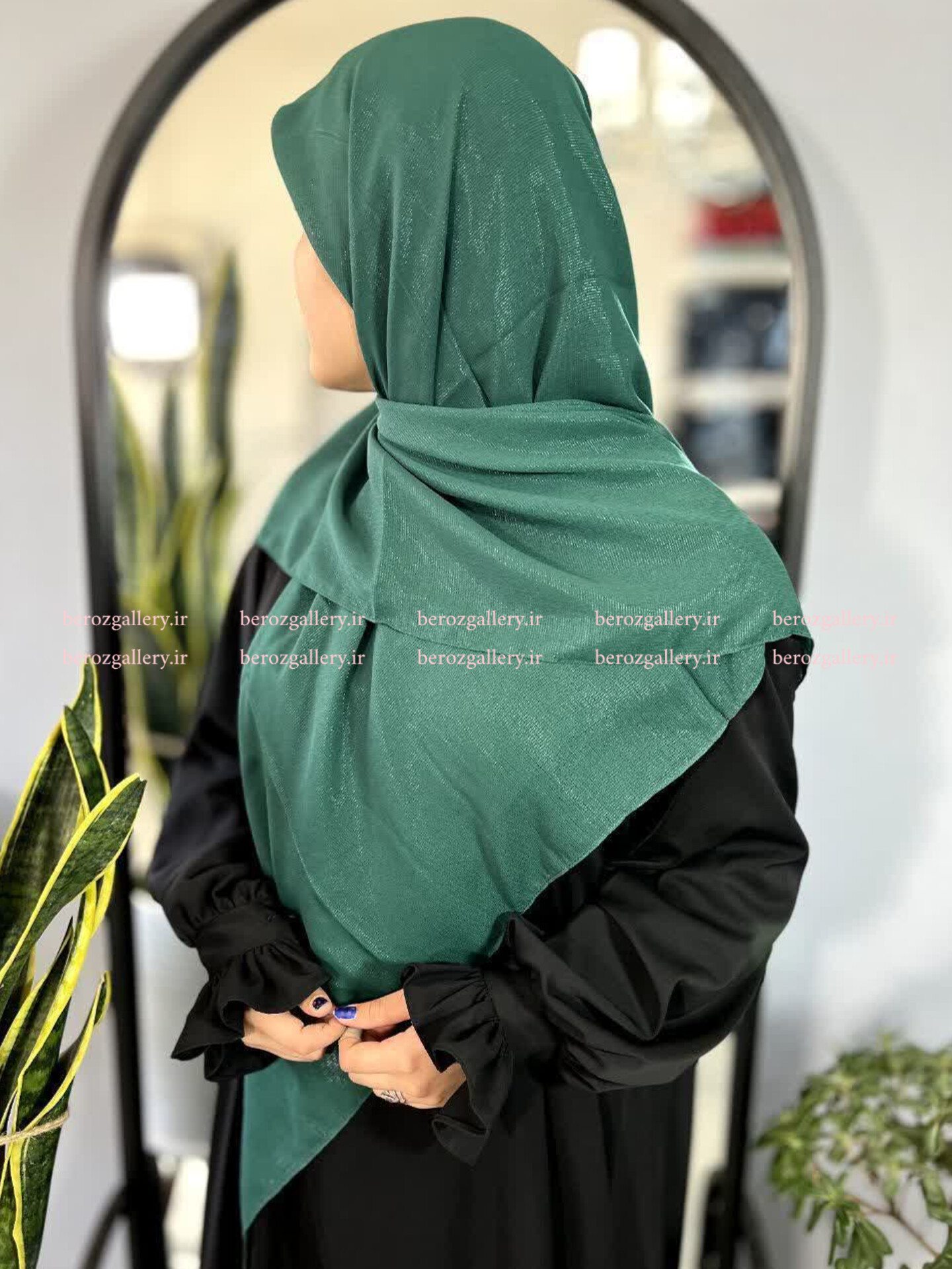 روسری نخی دنیز لمه دار قواره ۱۳۵ کد ۱۰۱۸
