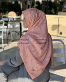 روسری نخی اعلا طرح تارا قواره ۱۴۰ کد ۱۰۲۱