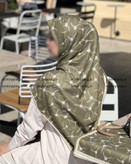 روسری نخی اعلا طرح تارا قواره ۱۴۰ کد ۱۰۲۱