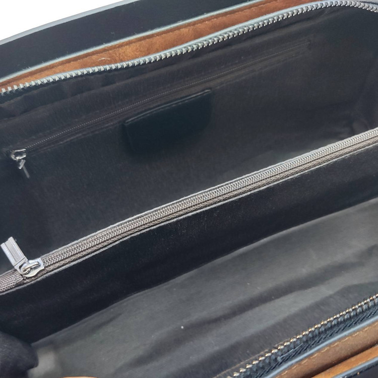 کیف چرم وارداتی زنانه گلدوزی شده کد ۱۶۴